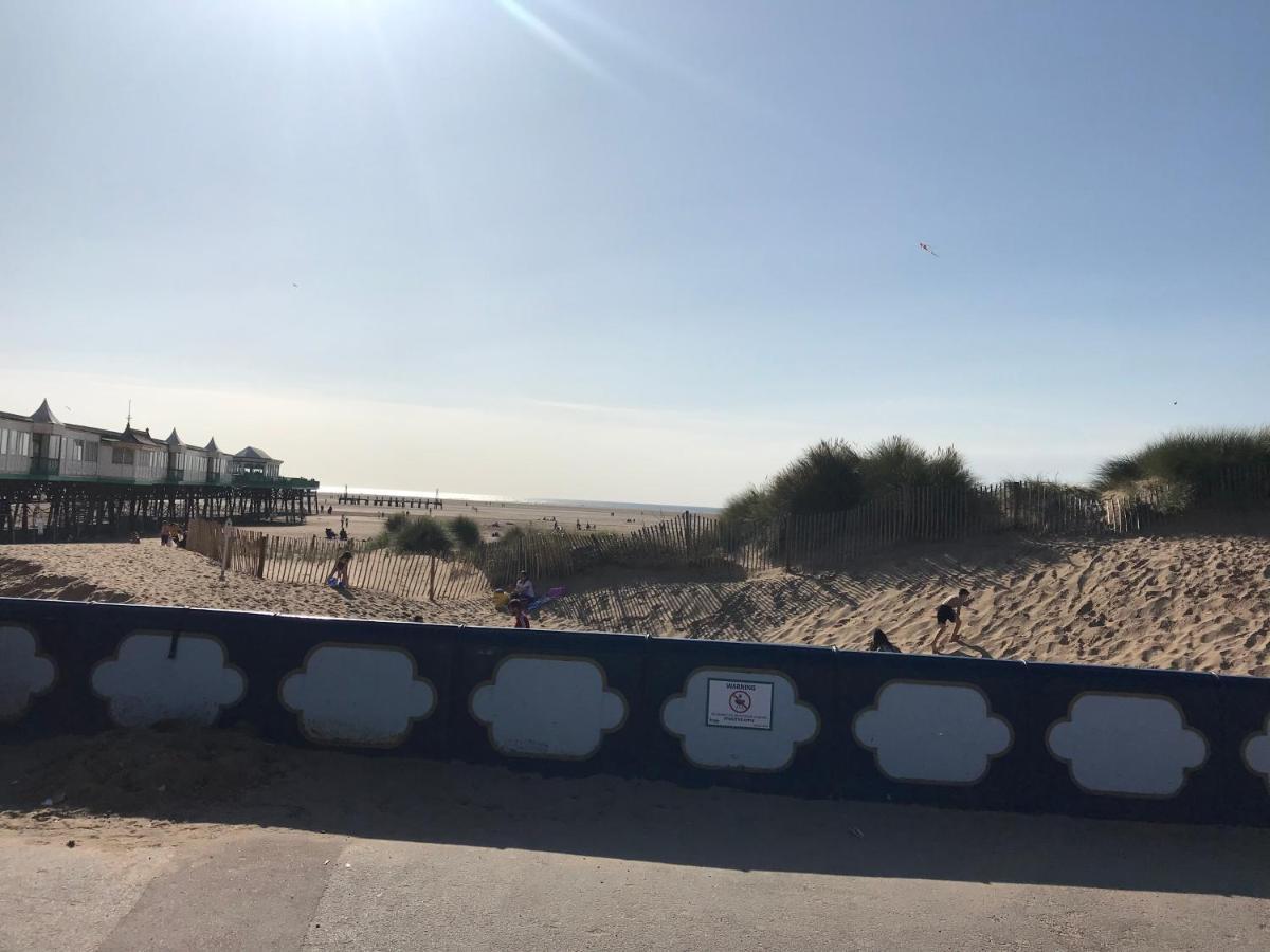 Beach Cottage Lytham St Annes Exteriör bild